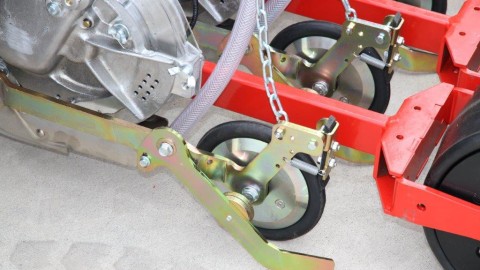 8-rubber-seed-press-wheels-1699281505NFsXz.jpg