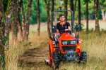 Kubota_EK-1261_1.jpg