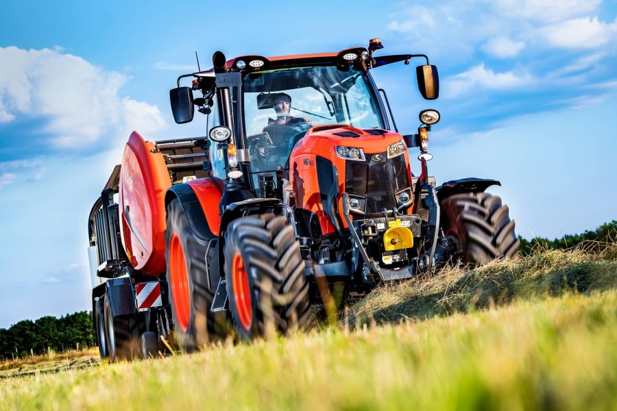 M6002_baler_Grass_front_dynamic.jpg