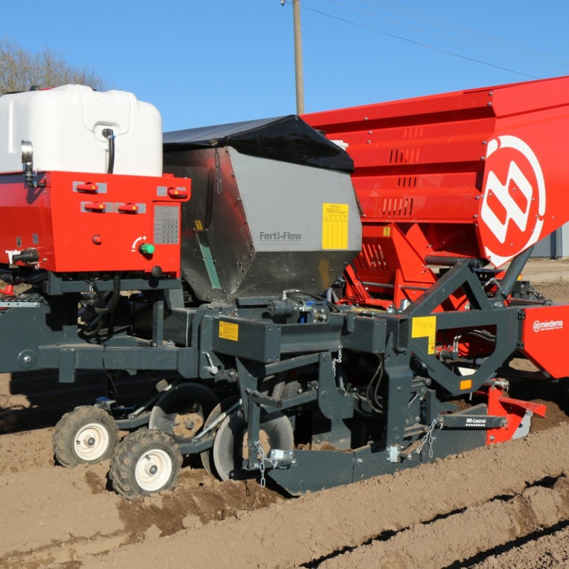 In-furrow-fertilizing-and-spraying-Miedema-Structural.jpg
